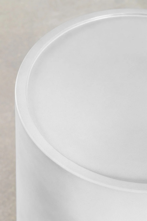 Okrągły stolik nocny Ø35 cm z cementu Darwys sand grey